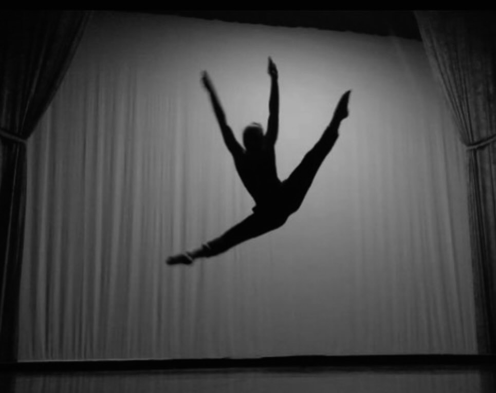 Phi Turner Dancing